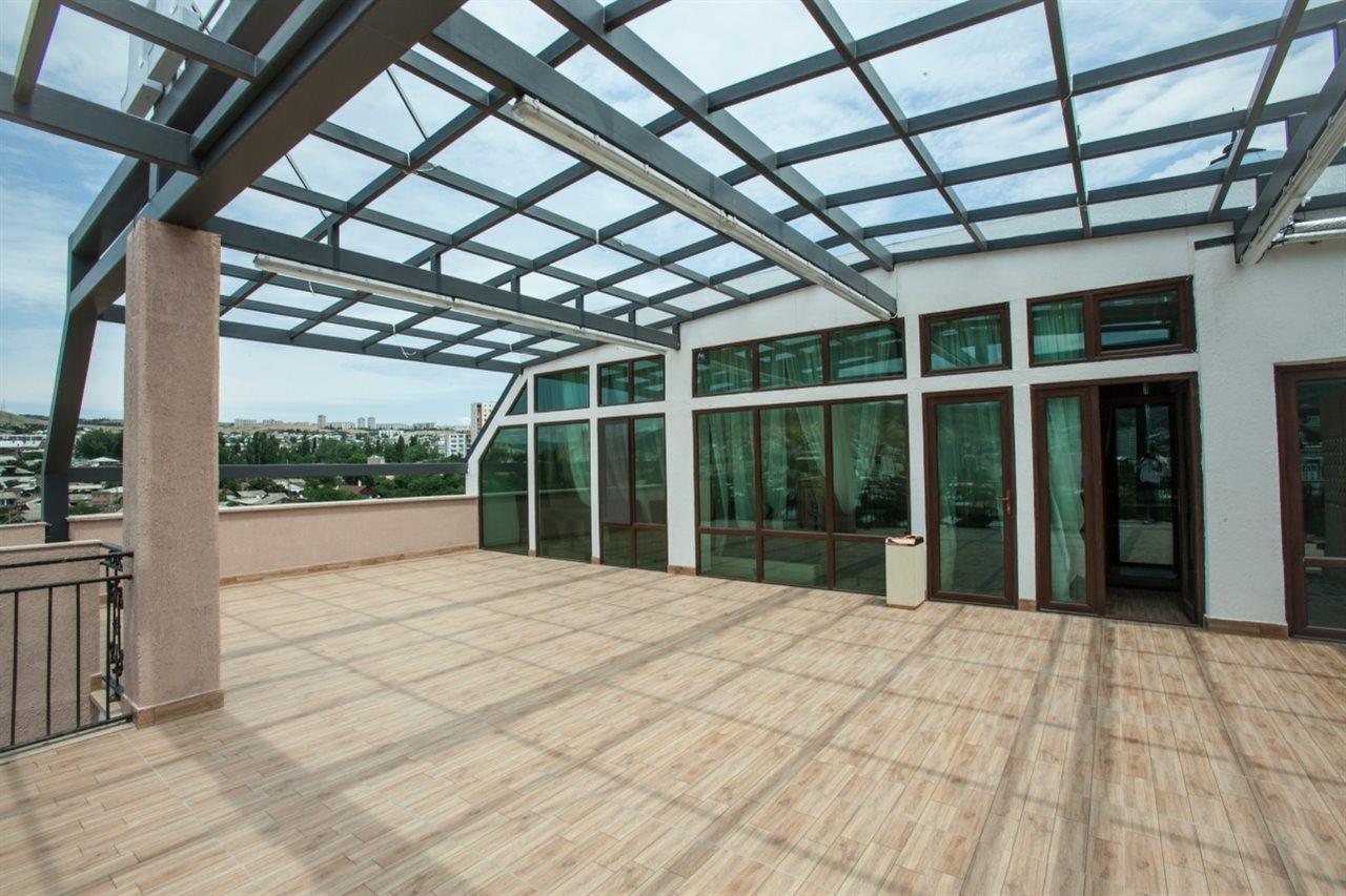 Hotel Gtm Plaza Tiflis Exterior foto